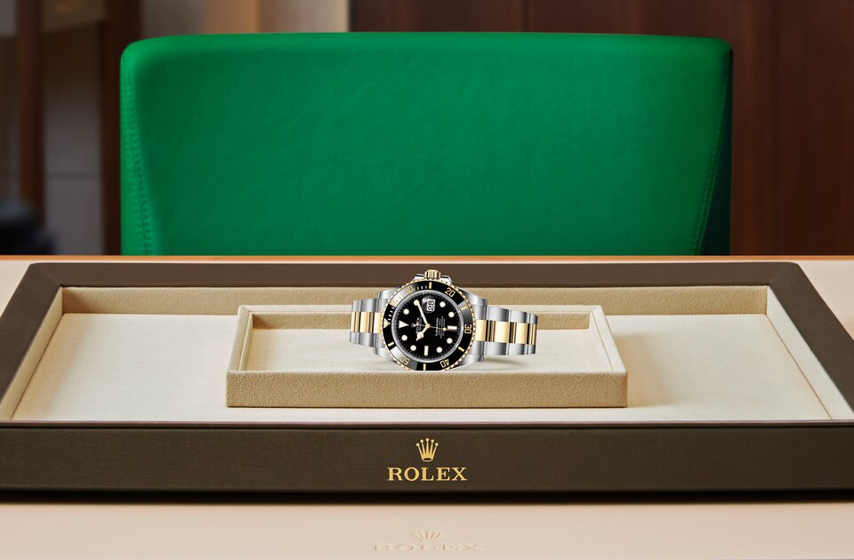 Rolex Submariner | Submariner Date | Dark dial | Unidirectional Rotatable Bezel | Black dial | Yellow Rolesor | Men Watch | Rolex Official Retailer - THE TIME PLACE SG