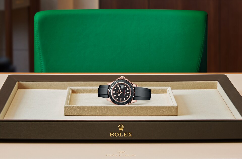 Rolex Yacht-Master | Yacht-Master 40 | Dark dial | Bidirectional Rotatable Bezel | Intense black dial | 18 ct Everose gold | Men Watch | Rolex Official Retailer - THE TIME PLACE SG