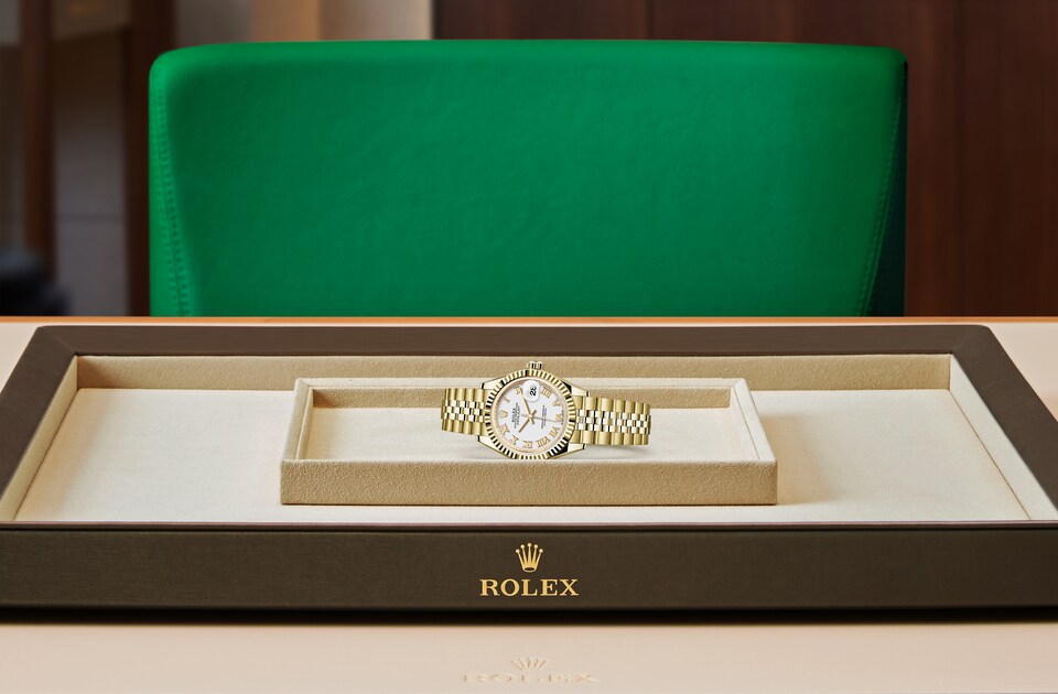Rolex Lady-Datejust | Lady-Datejust | Light dial | White dial | The Fluted Bezel | 18 ct yellow gold | Women Watch | Rolex Official Retailer - THE TIME PLACE SG